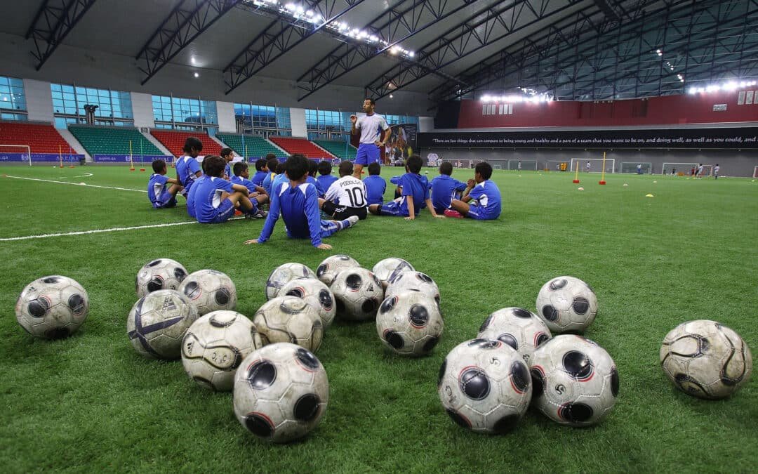 أكاديميات كرة القدم .. الطريق نحو الاحتراف وبناء النجوم